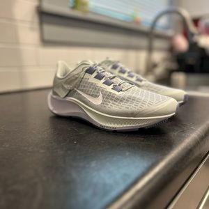 Brand new Nike air zoom pegasus 37